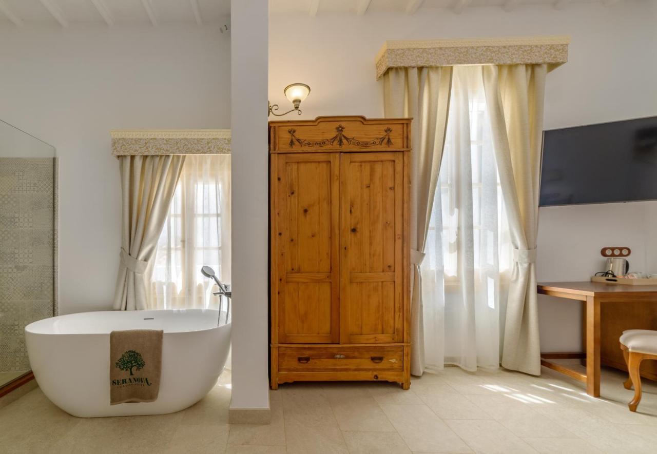 Seranova Luxury Hotel - Adults Only シウタデリャ エクステリア 写真